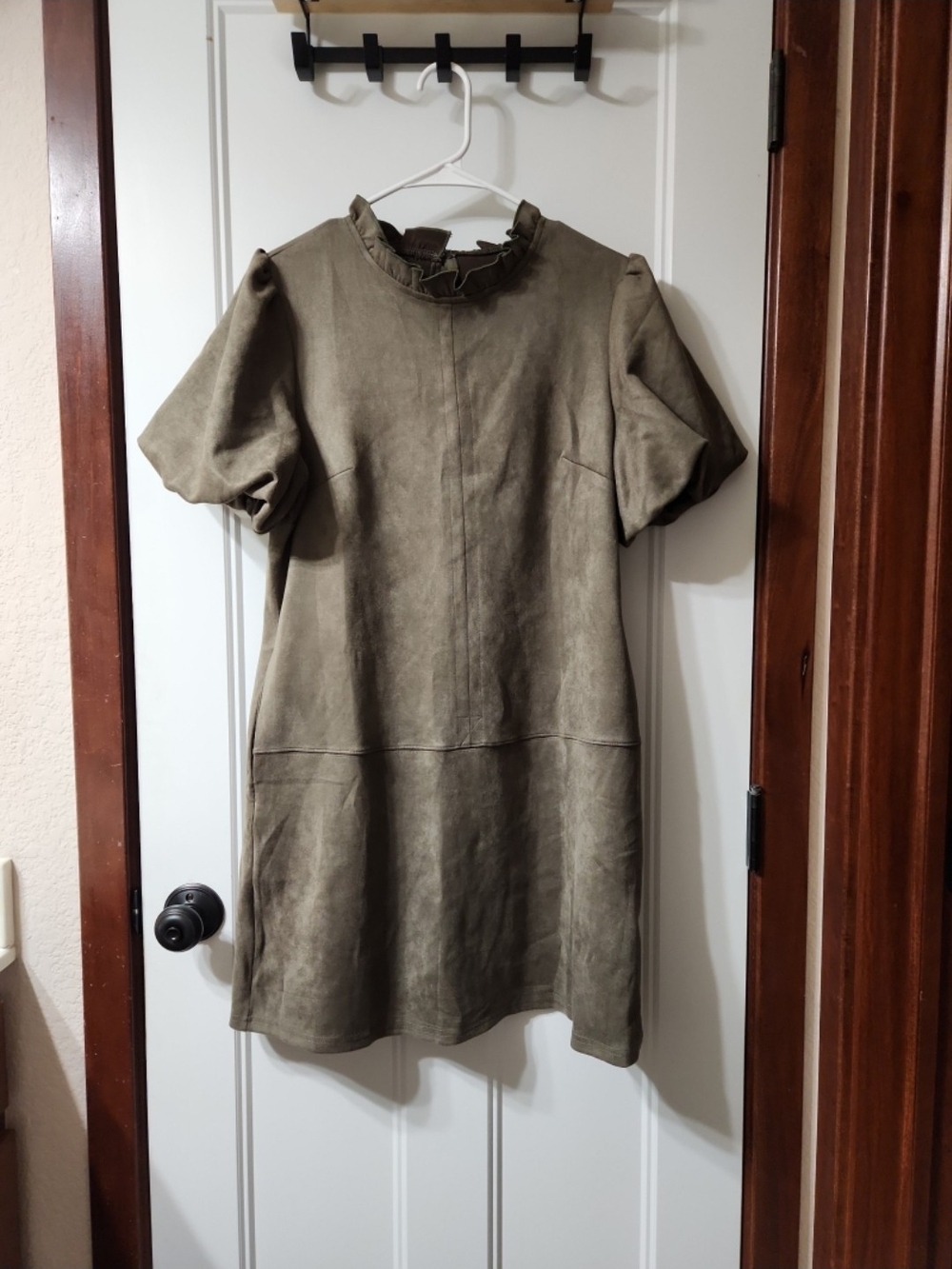 Cupshe Olive Puff Sleeve Dress - M